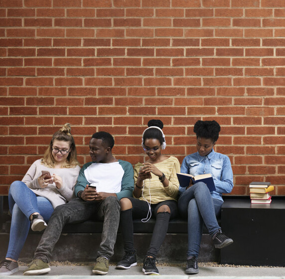 Group of students hanging out